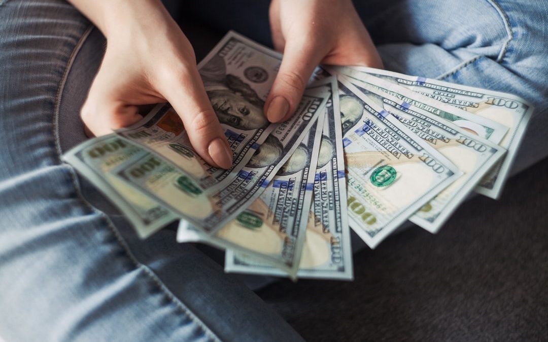 Paying off Holiday Debt: The Best Alternatives to Pawn